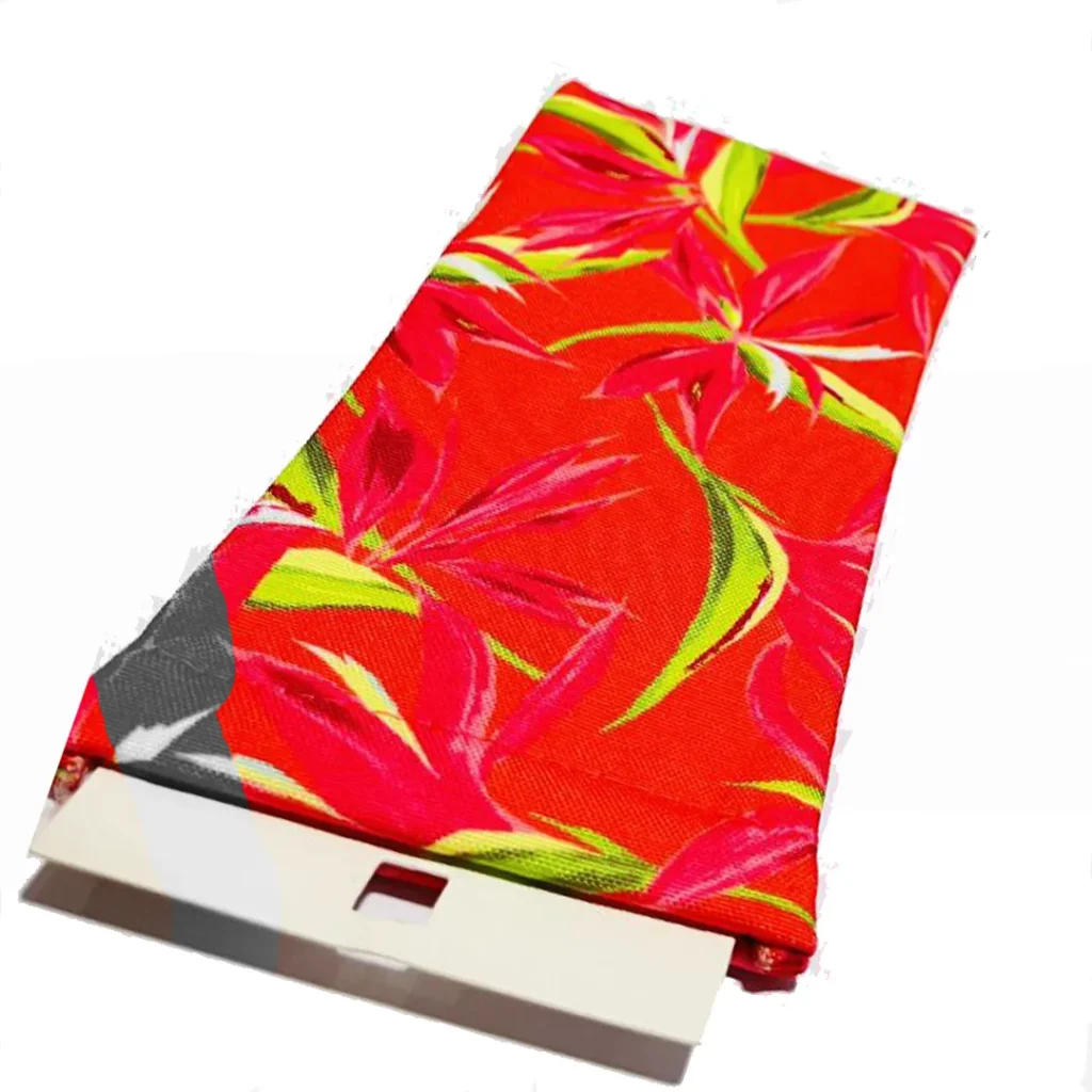 کیف عینک آفتابی قرمز طرح گلی مگنتی